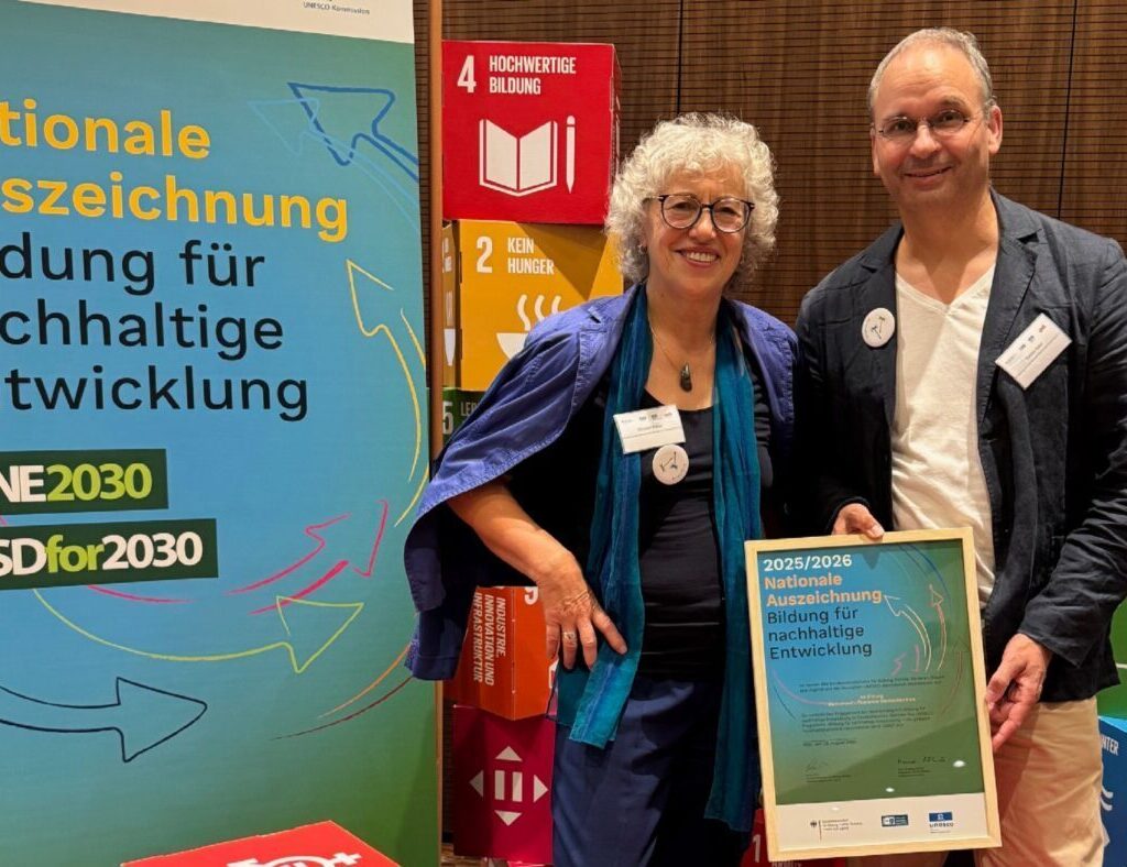 Mehr über den Artikel erfahren Ausgezeichnet: Bildungsarbeit der GWÖ